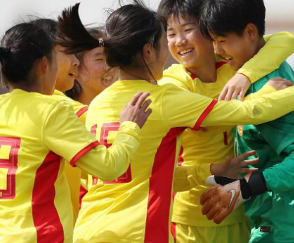 -国际女子足球赛事中，中国队再次获得好成绩