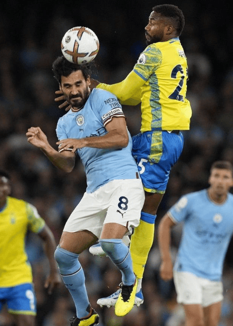 包含热刺出其不意反超,锋线火力全开的词条 包含热刺出其不意反超,锋线火力全开的词条