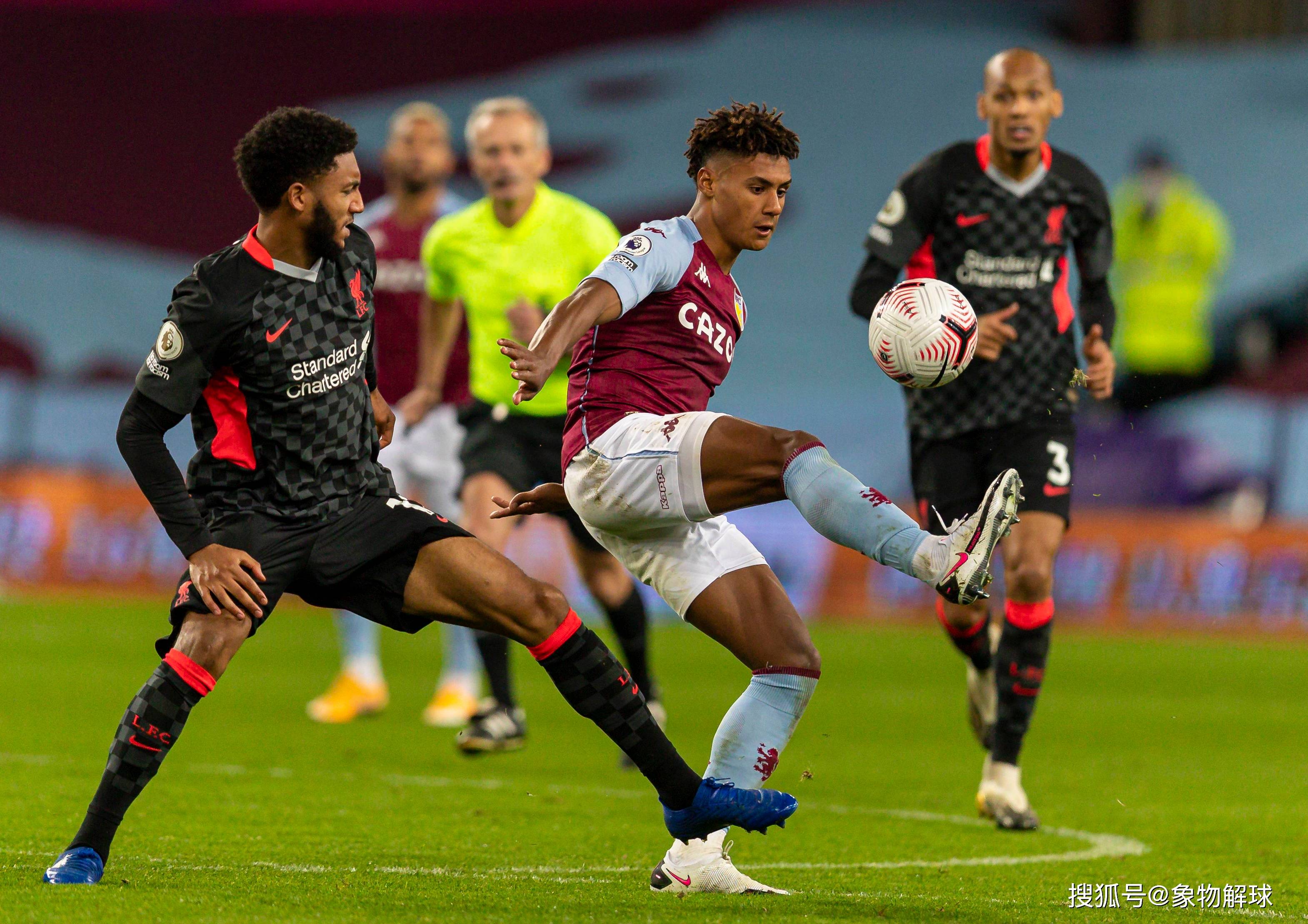 里尔足球俱乐部在比赛中取得胜利 里尔足球俱乐部在比赛中取得胜利