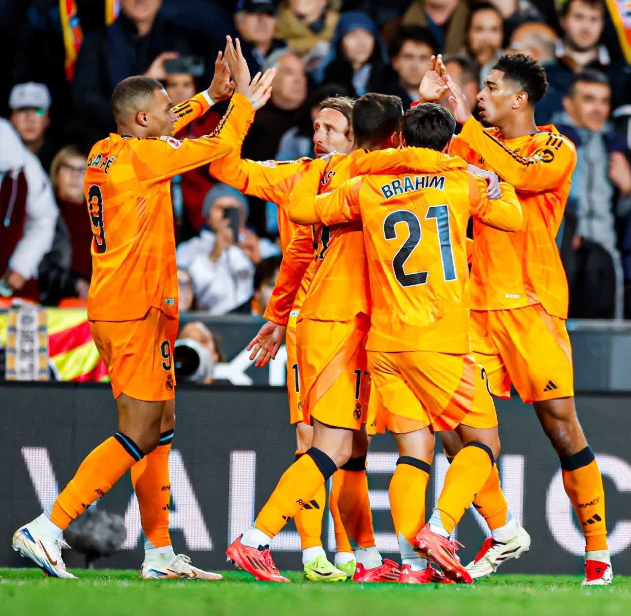 球队战绩起伏不定,令球迷心情变幻莫测的简单介绍 球队战绩起伏不定,令球迷心情变幻莫测的简单介绍