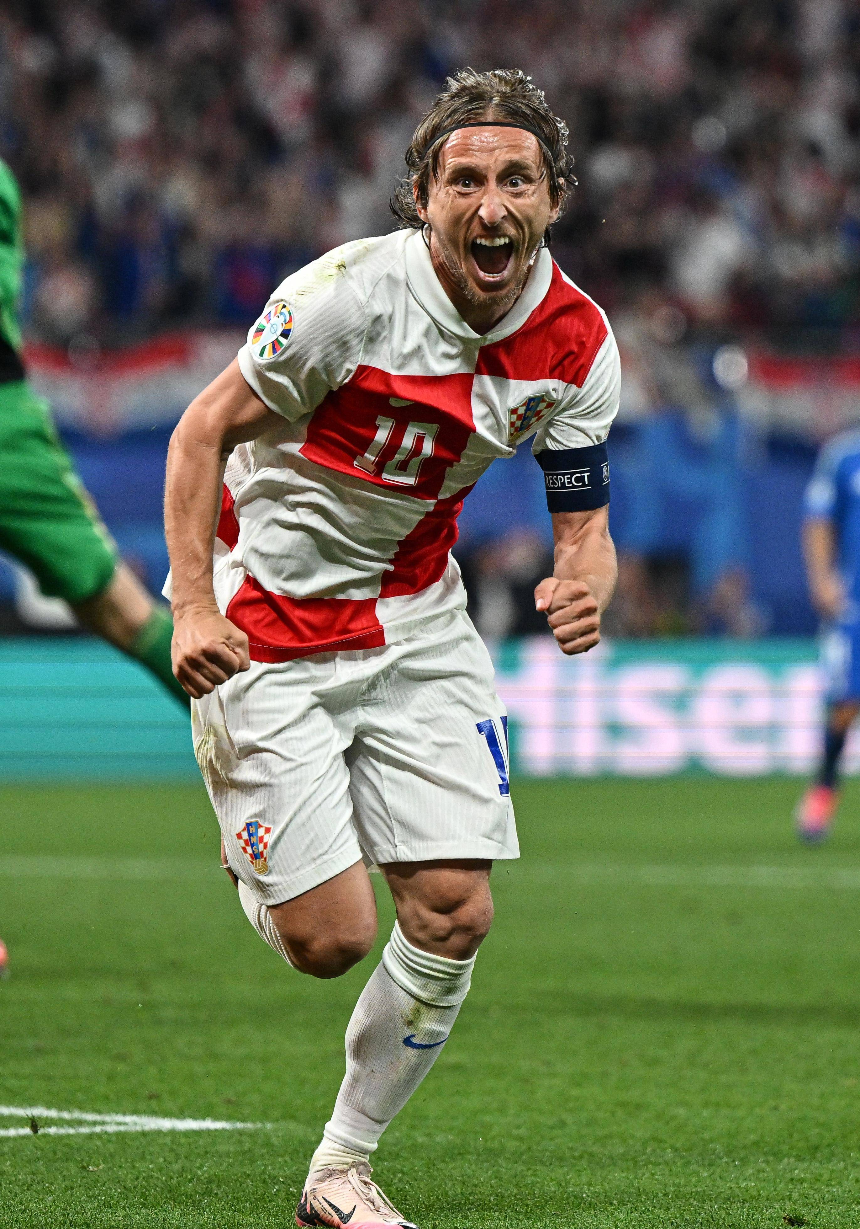 AG电子捕鱼乐园-包含克罗地亚在加时赛中战胜波兰，晋级欧洲杯半决赛的词条