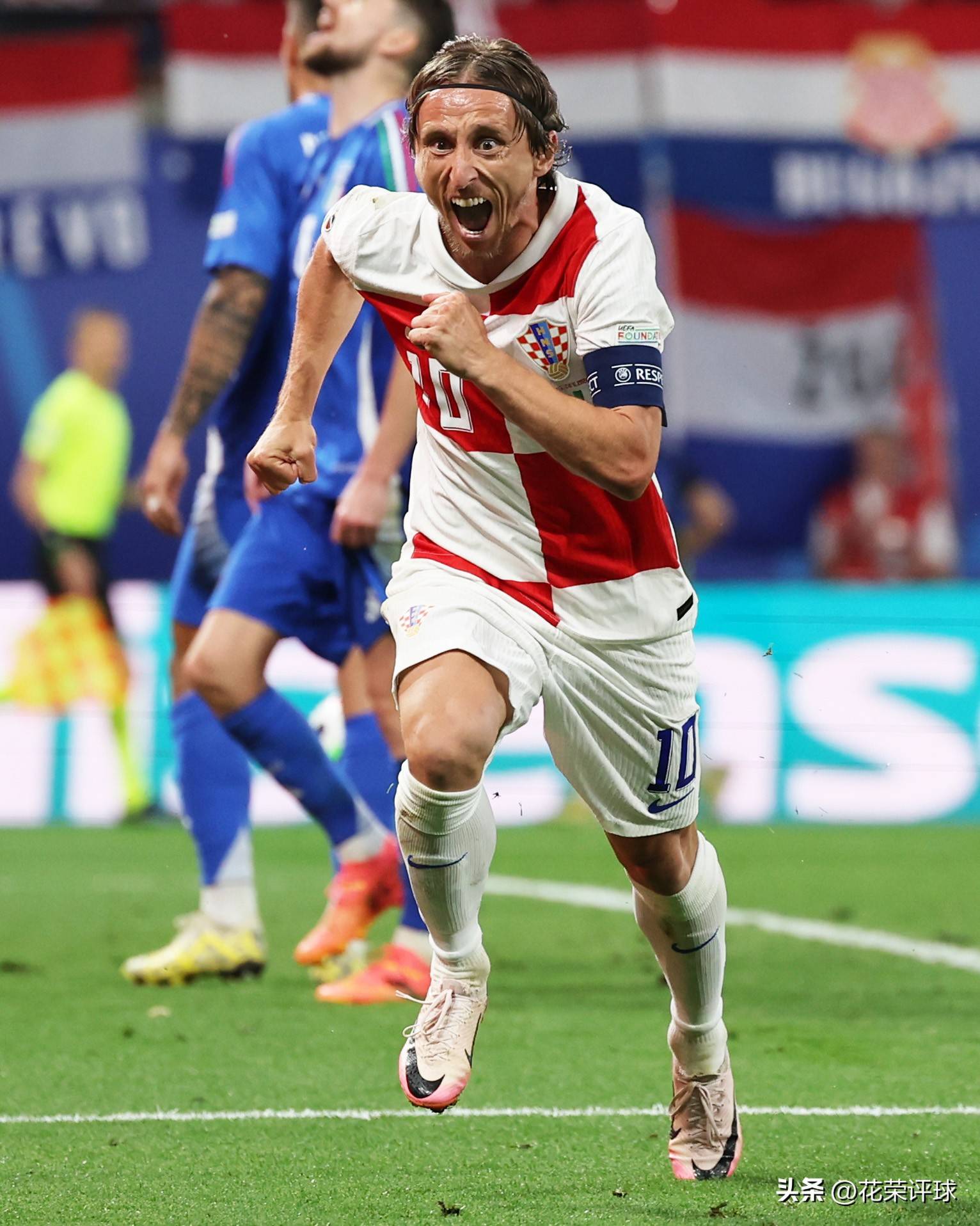 包含克罗地亚在加时赛中战胜波兰，晋级欧洲杯半决赛的词条