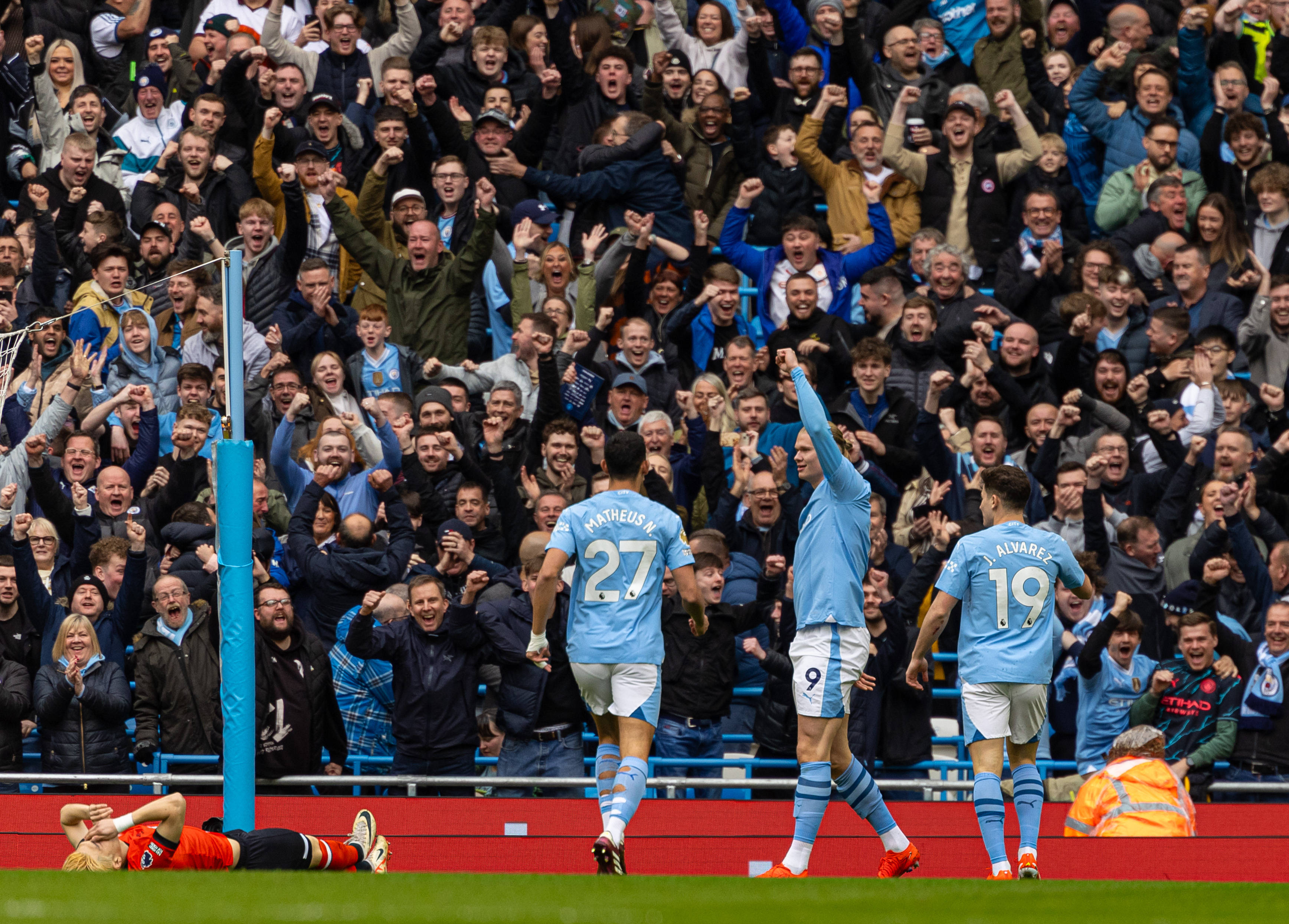 曼城大胜，瓜迪奥拉再次展现领军实力