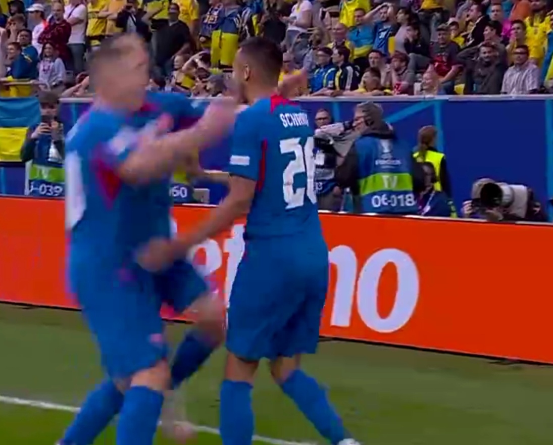 AG捕鱼官网-欧洲杯资格赛中一场精彩对决打破僵局，赛事悬念重重的简单介绍