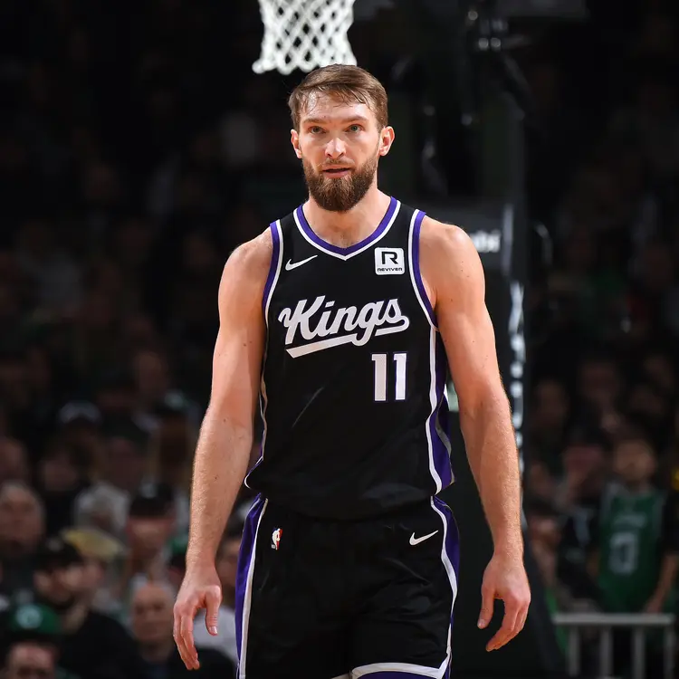 关于萨科老帅首次执掌NBA球队，期待带领球队冲击总冠军的信息