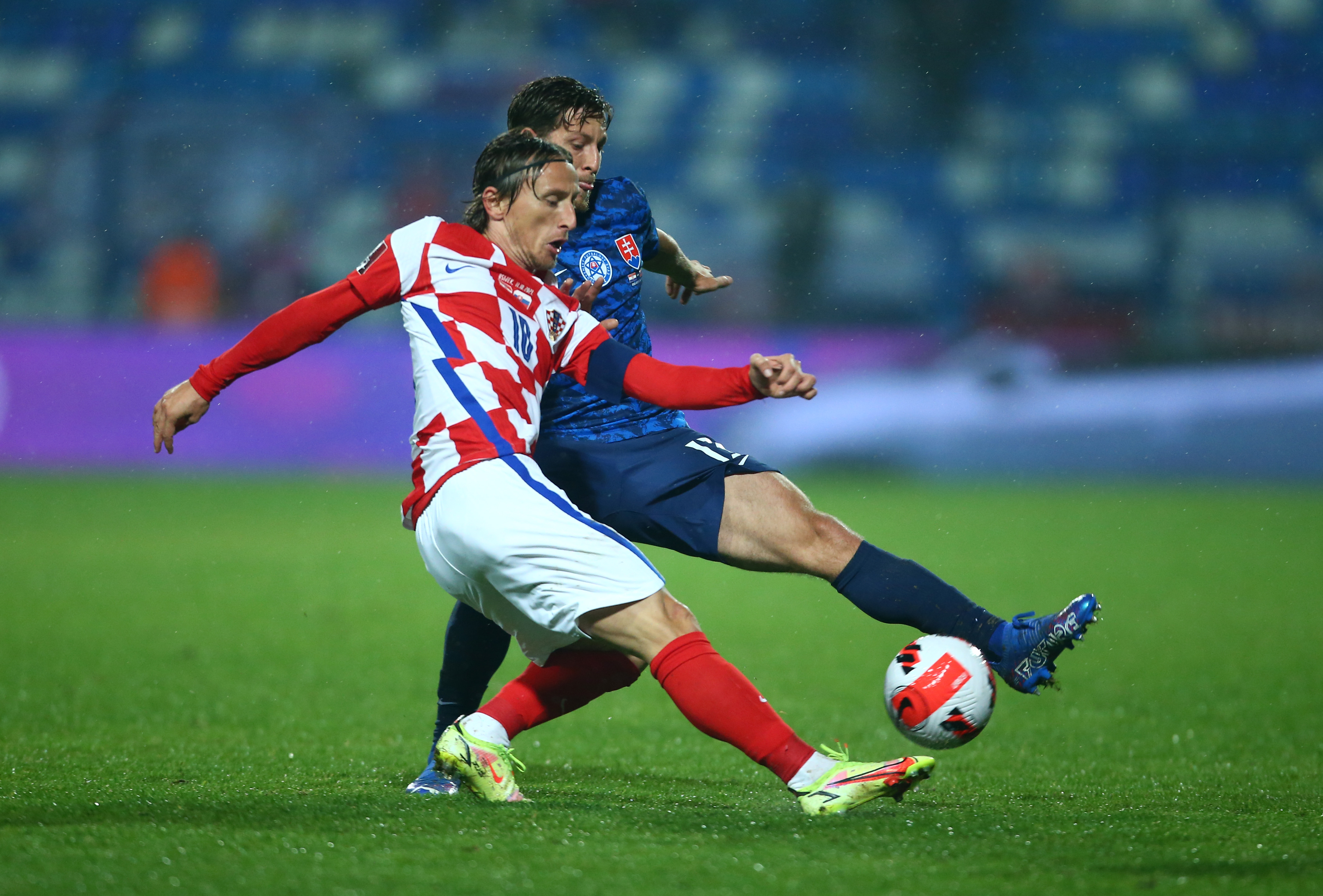 AG捕鱼乐园简介-斯洛伐克队在足球比赛中全力以赴