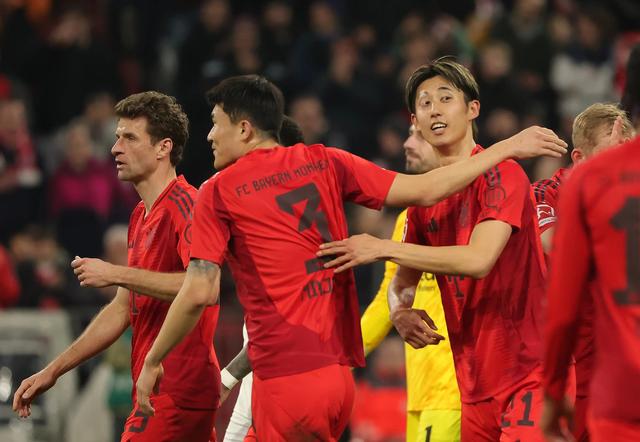 斯图加特取得一场胜利,赢得球迷掌声 斯图加特取得一场胜利,赢得球迷掌声