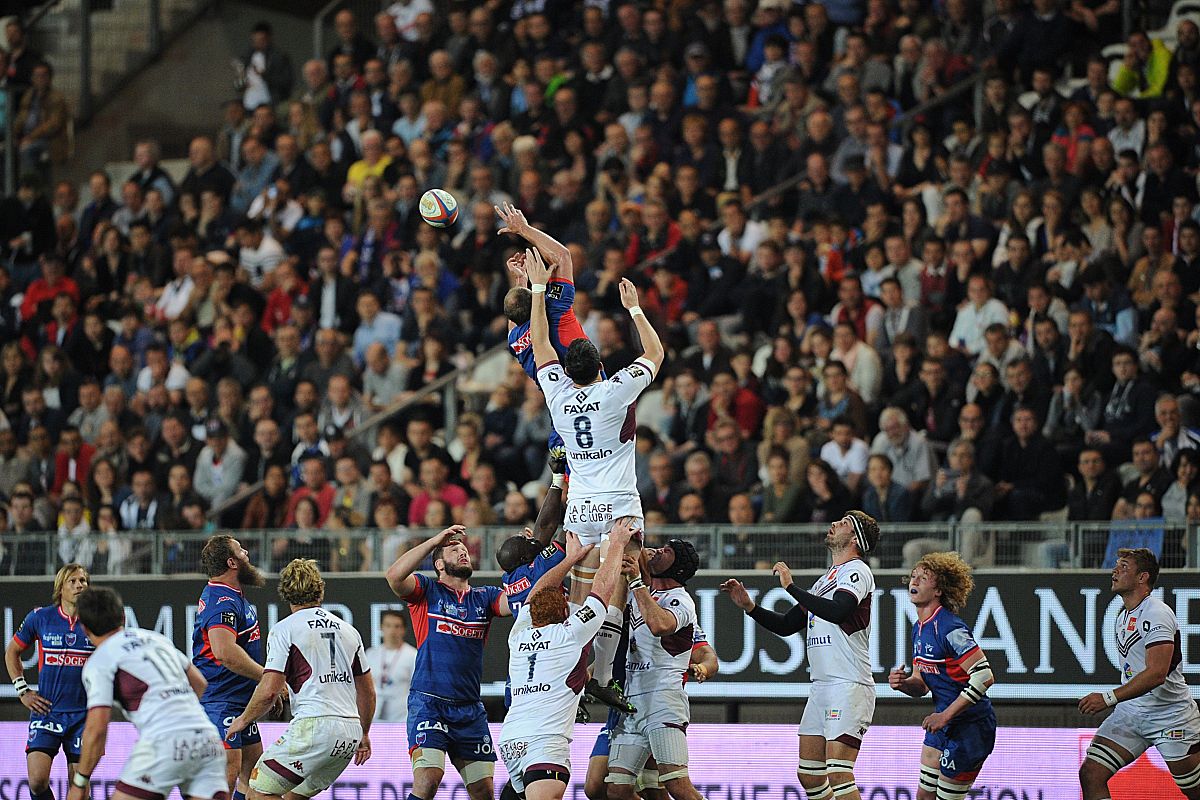 -国际比赛中球队取得巨大成功