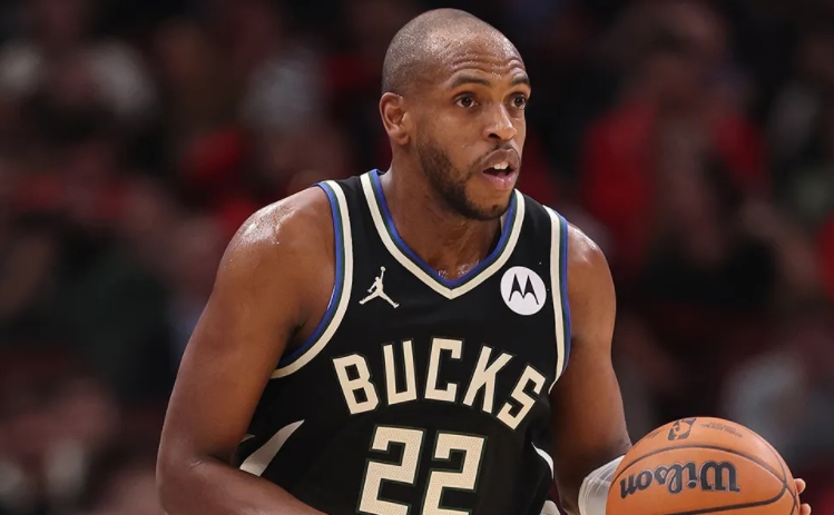 雄鹿队的球员健康状况备受瞩目