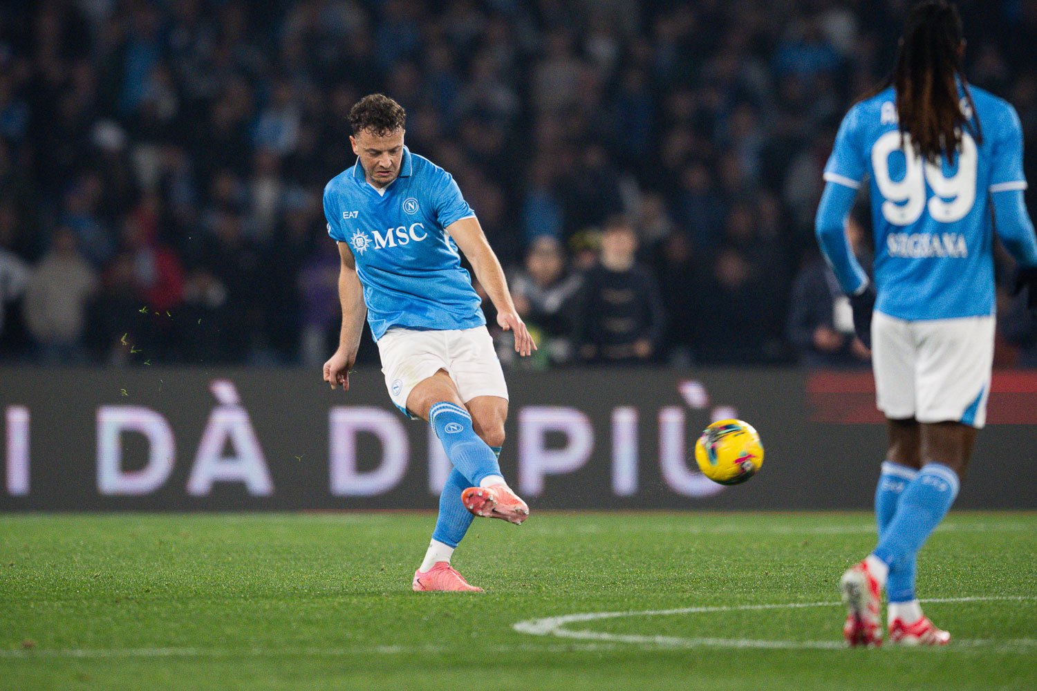 包含那不勒斯客场击败对手,保持积分稳定的词条 包含那不勒斯客场击败对手,保持积分稳定的词条