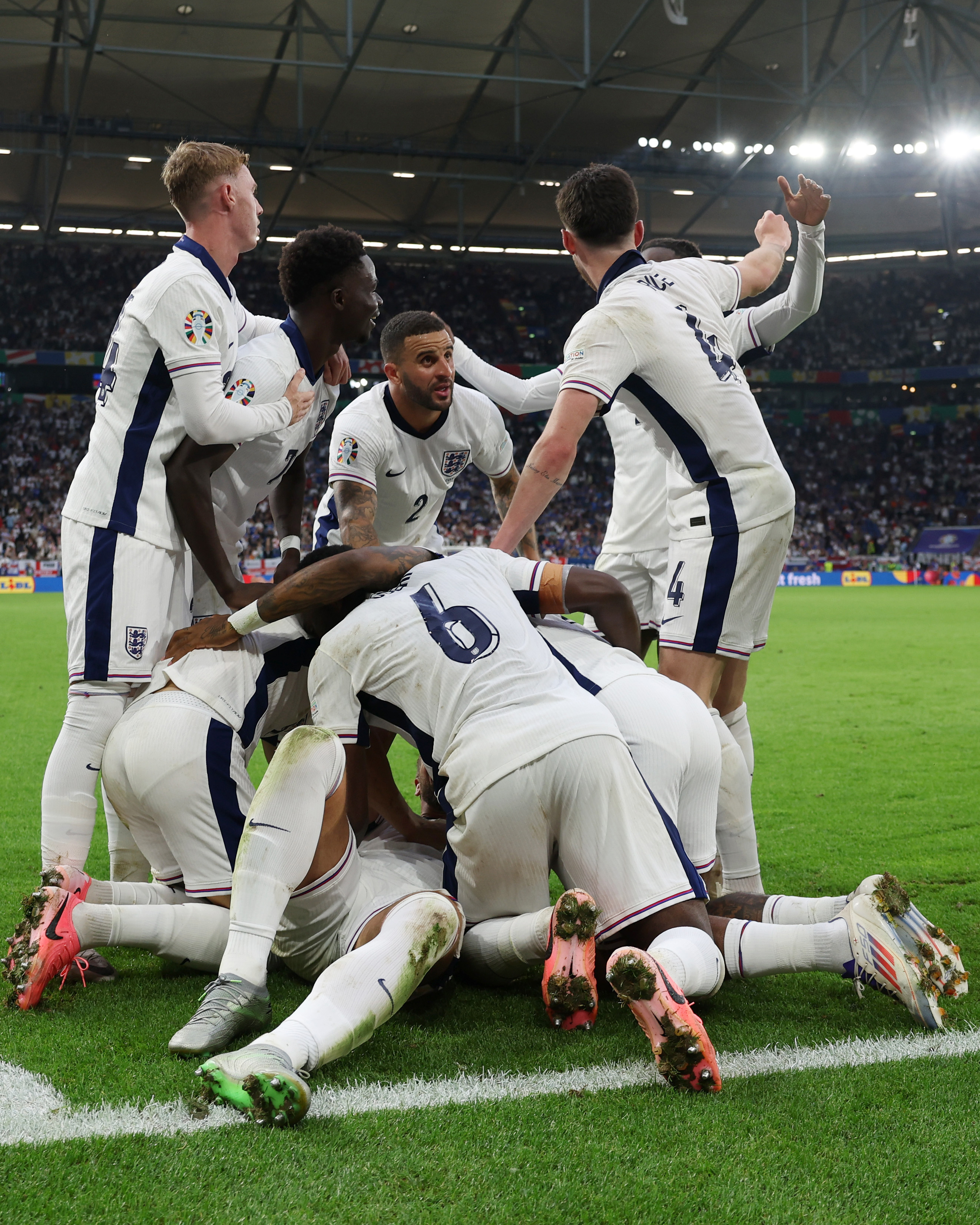 AG捕鱼游戏-斯洛伐克队顽强战胜对手，晋级欧锦赛