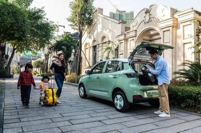 雷丁主场击败劲敌,提升战绩 雷丁主场击败劲敌,提升战绩