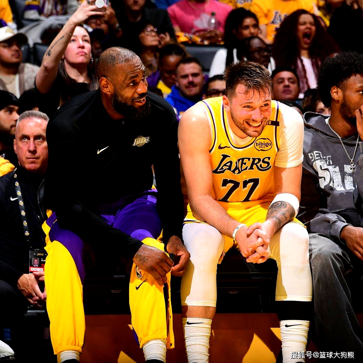 湖人双星联手,攻防兼备重回战胜轨道的简单介绍 湖人双星联手,攻防兼备重回战胜轨道的简单介绍