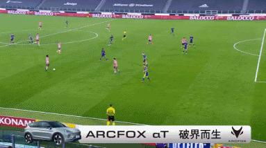 关于尤文图斯后卫博努奇意外伤退，球队防线缺席揭晓的信息