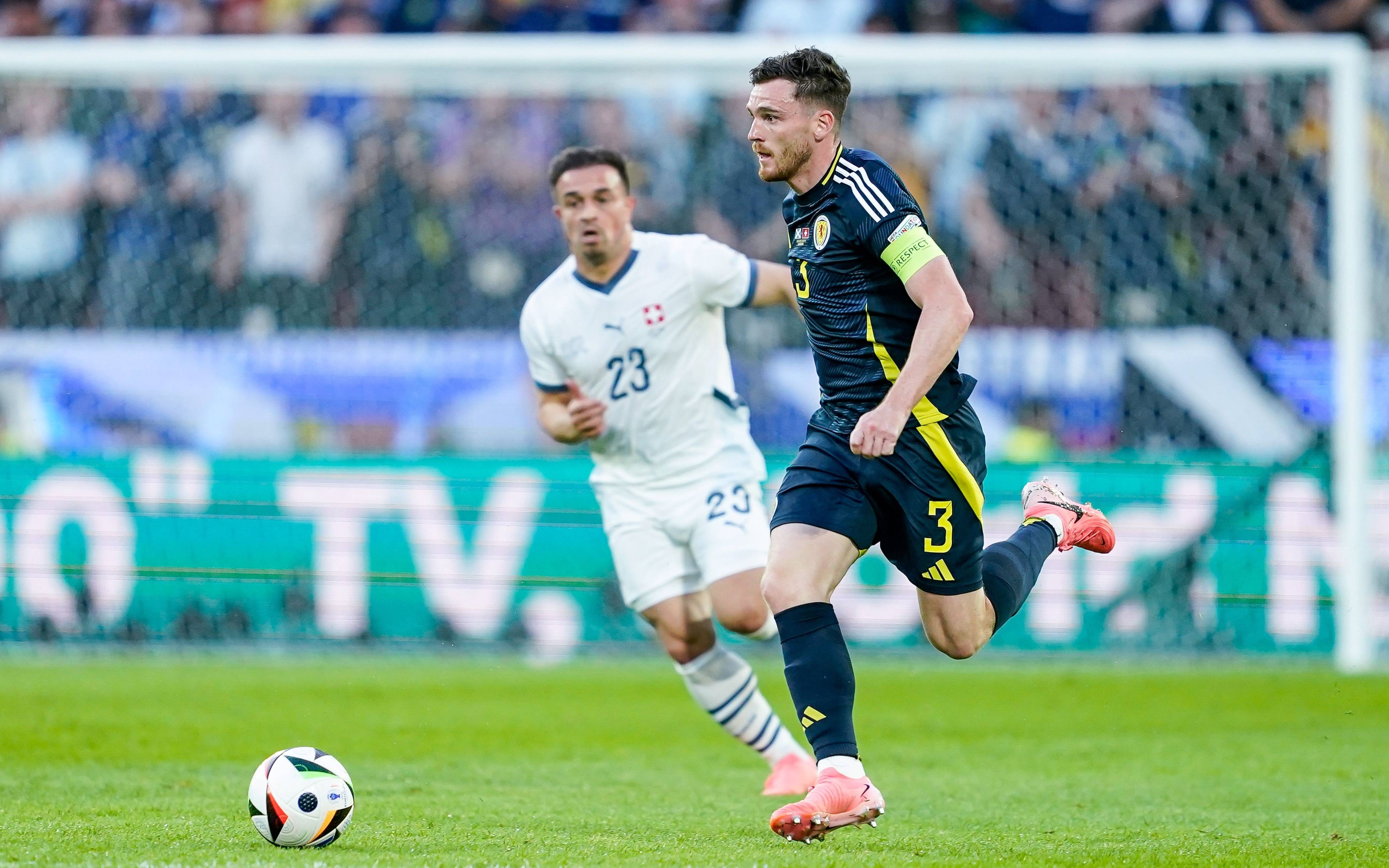 AG捕鱼王游戏-欧洲俱乐部联赛总决赛现场气氛火爆