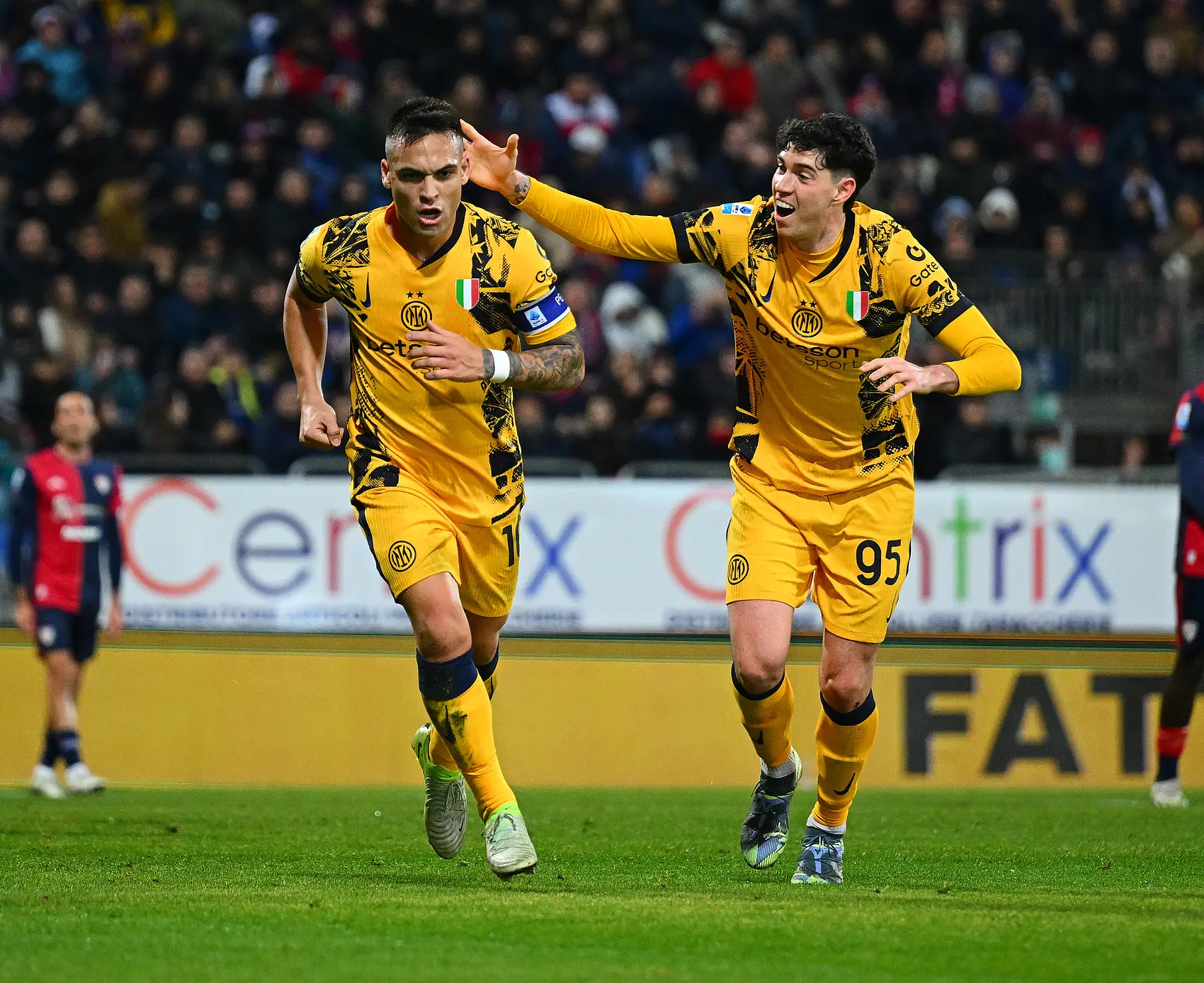 AG捕鱼游戏-爱沙尼亚国家队球员精准进球，轻松战胜对手