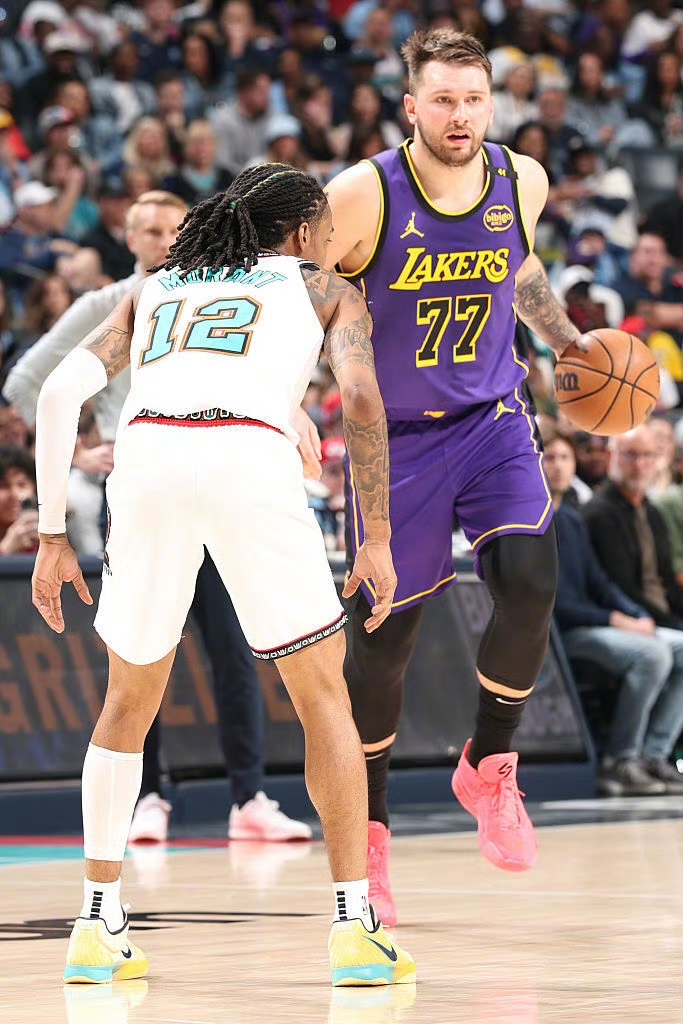 灰熊战胜太阳,将系列赛带至抢七 灰熊战胜太阳,将系列赛带至抢七