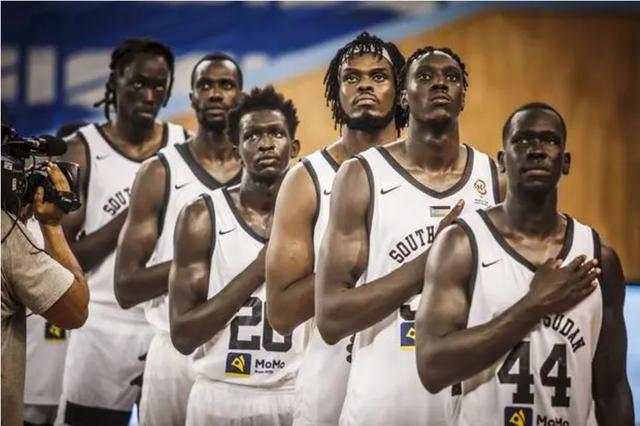 非洲国际篮球邀请赛开幕,球队实力强劲 非洲国际篮球邀请赛开幕,球队实力强劲