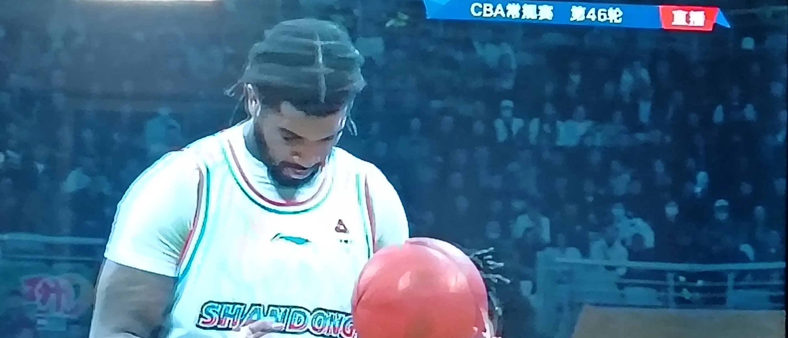 AG捕鱼乐园简介-传奇球员迎最后一战，球迷泪涟涟