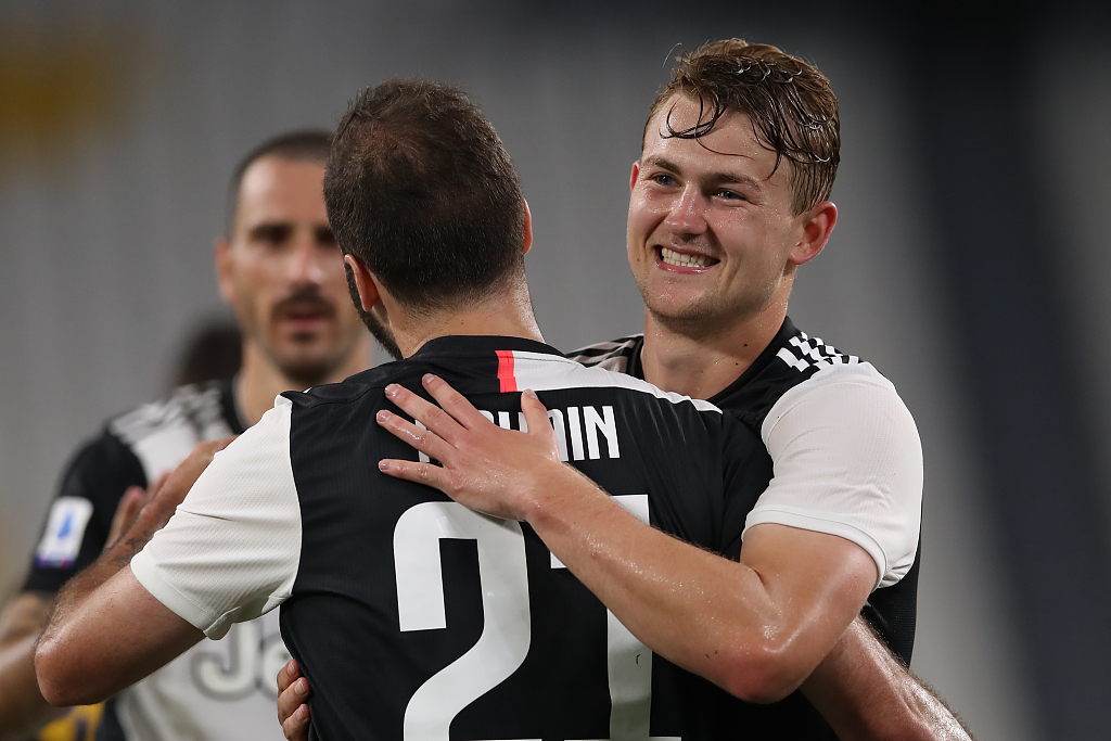 罗马后防线固若金汤,保持不败记录 罗马后防线固若金汤,保持不败记录