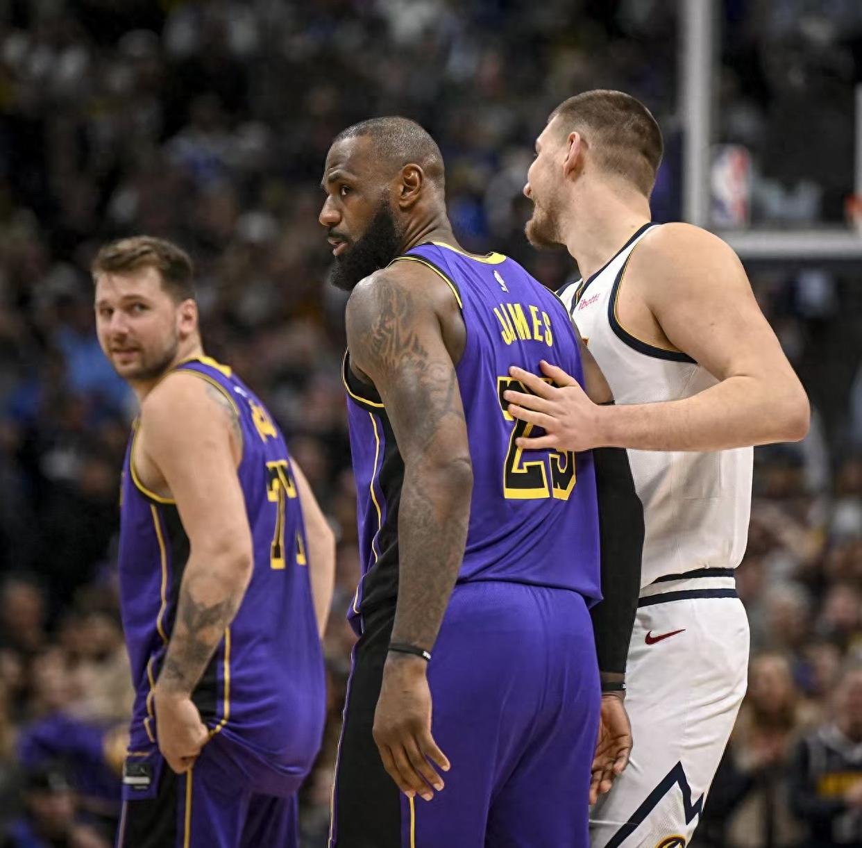 -湖人险胜掘金，豪华内线组合发威