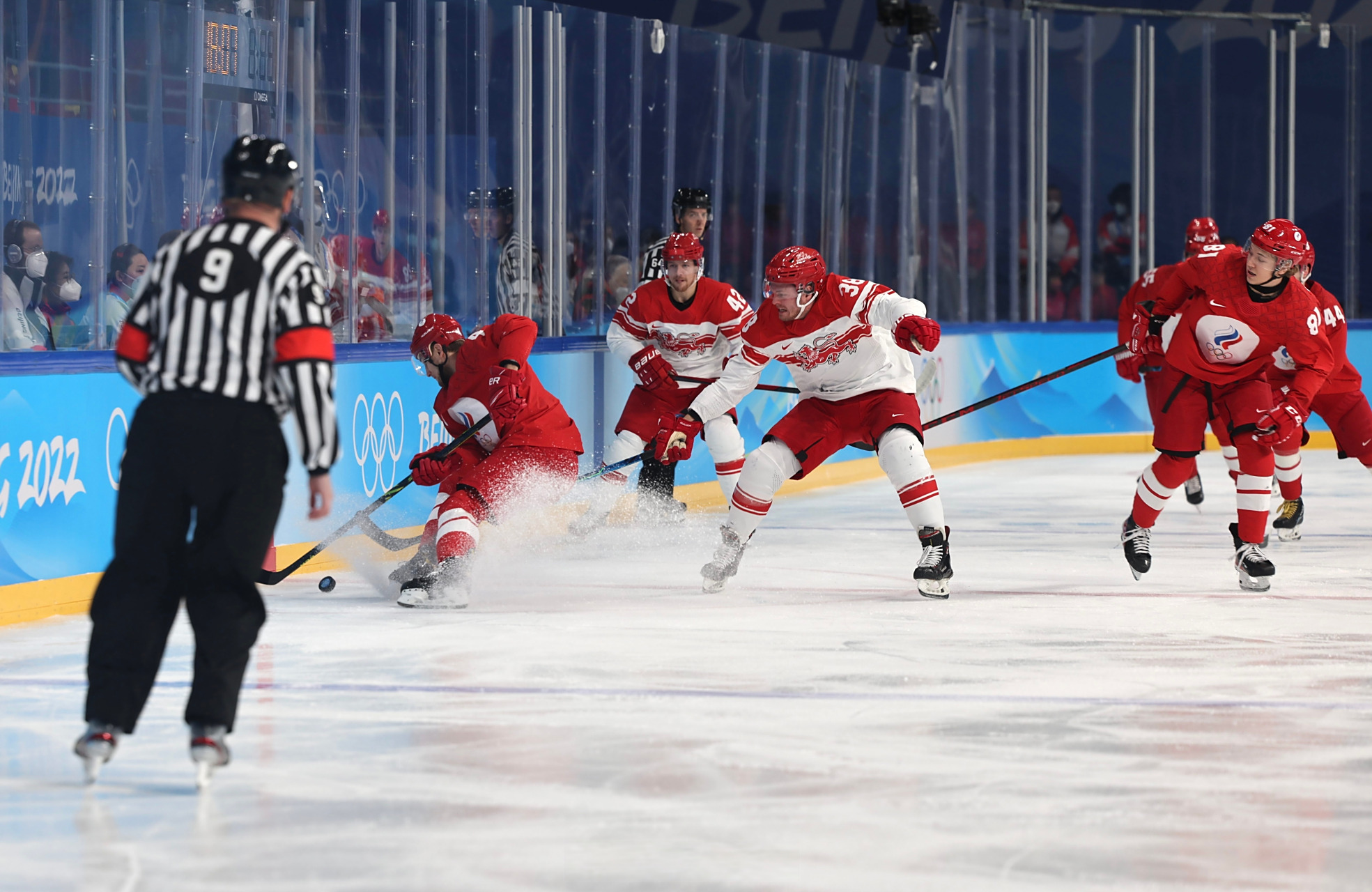 AG捕鱼游戏-包含俄罗斯冰球队联手施压晋级下一轮的词条