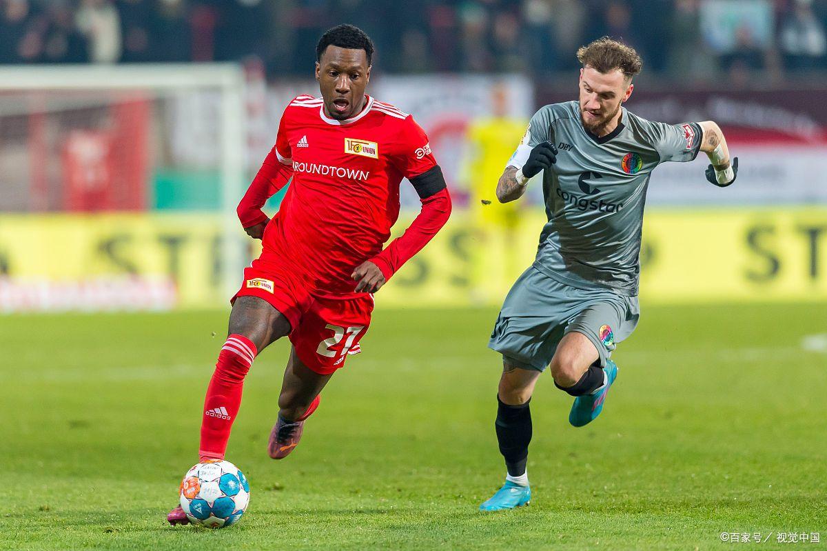 奥格斯堡主场大胜，豪取四连胜