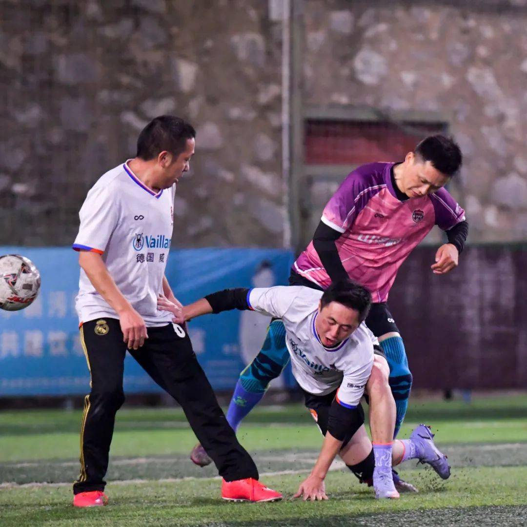 AG捕鱼王游戏-德国队险胜日本队，郑思维刷新纪录