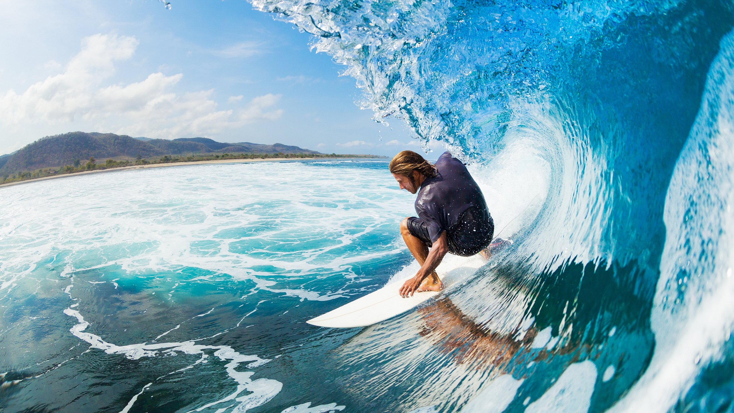 沙漠资本席卷西甲,沙特悬念终结比利亚雷亚尔,蓝黑关键先生劳塔罗崛起